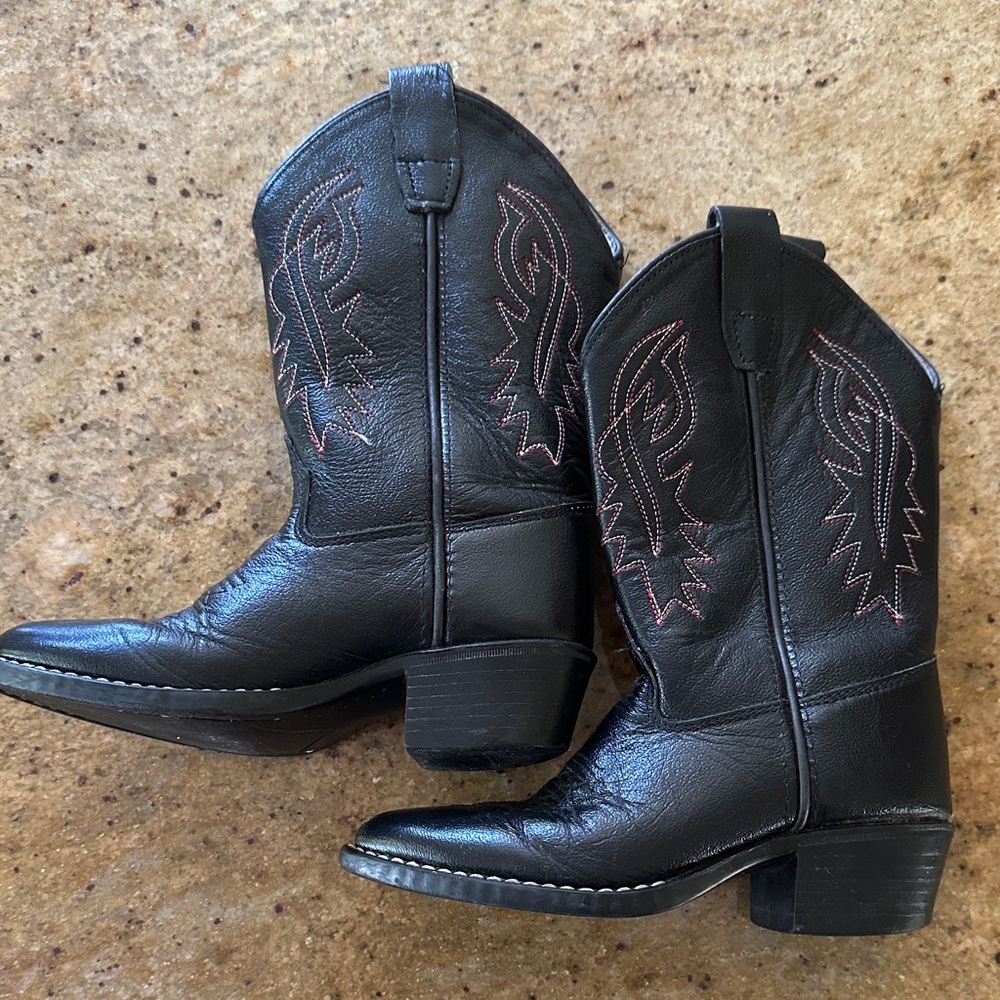 Old West Black Boots with western Embroidery